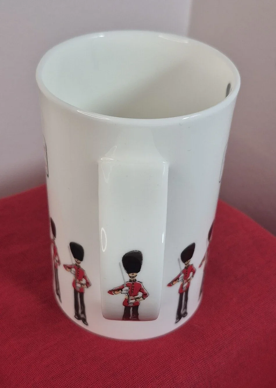 Vintage London at Harrods Queen's Guard Fine Bone China Coffee Mug 12 oz *Mint